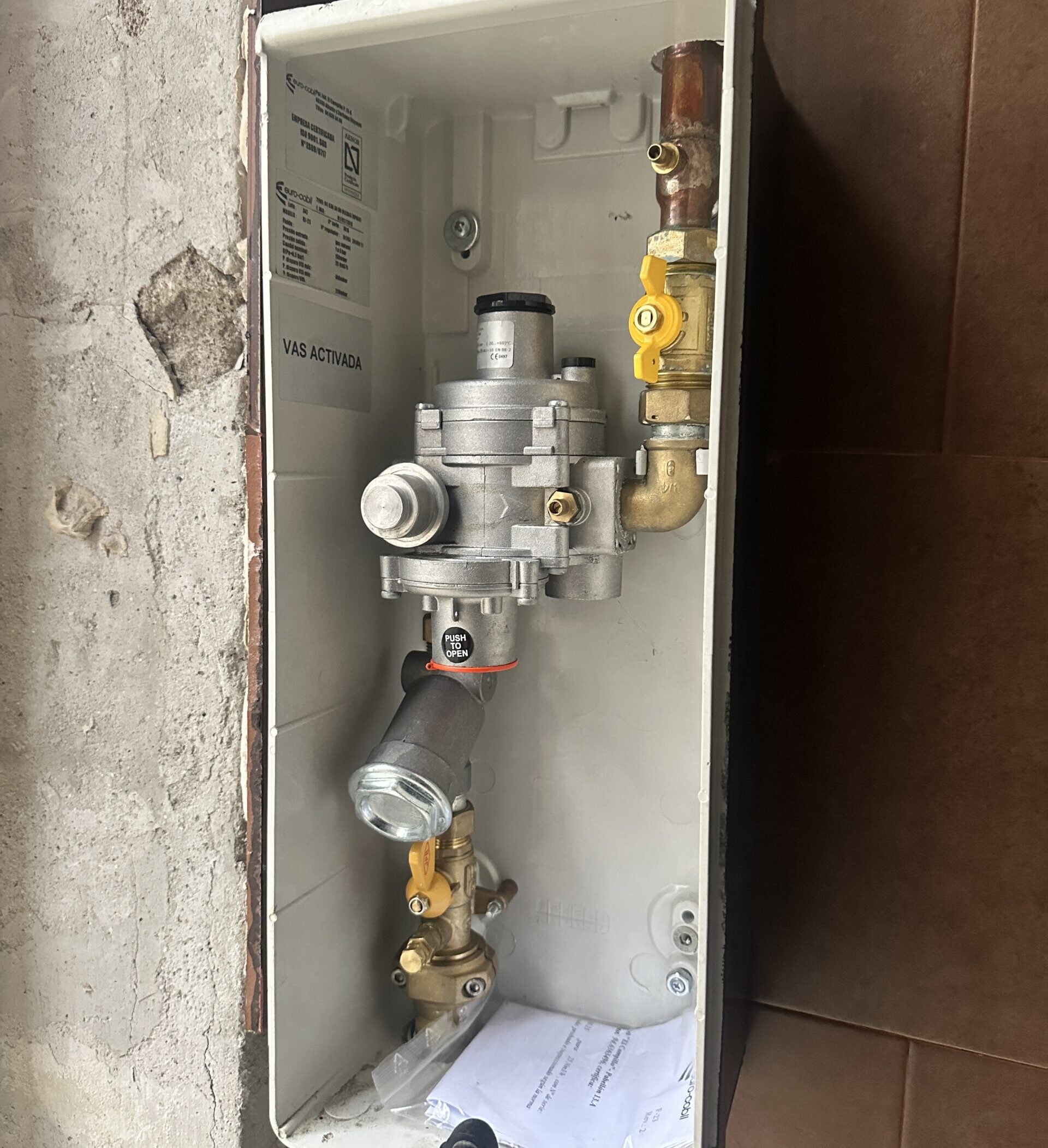 Contador de gas cambiado en una vivienda en Burgos.